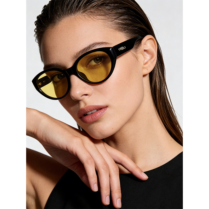 The Eyes of the Night: The Scientific Principles, Color Mystery, and Applicable Scenarios of Night Vision Lenses