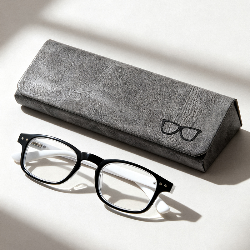 From Functionality to Fashion: The Revolution of Reading Glasses and the Opportunity for Customization for Your Brand